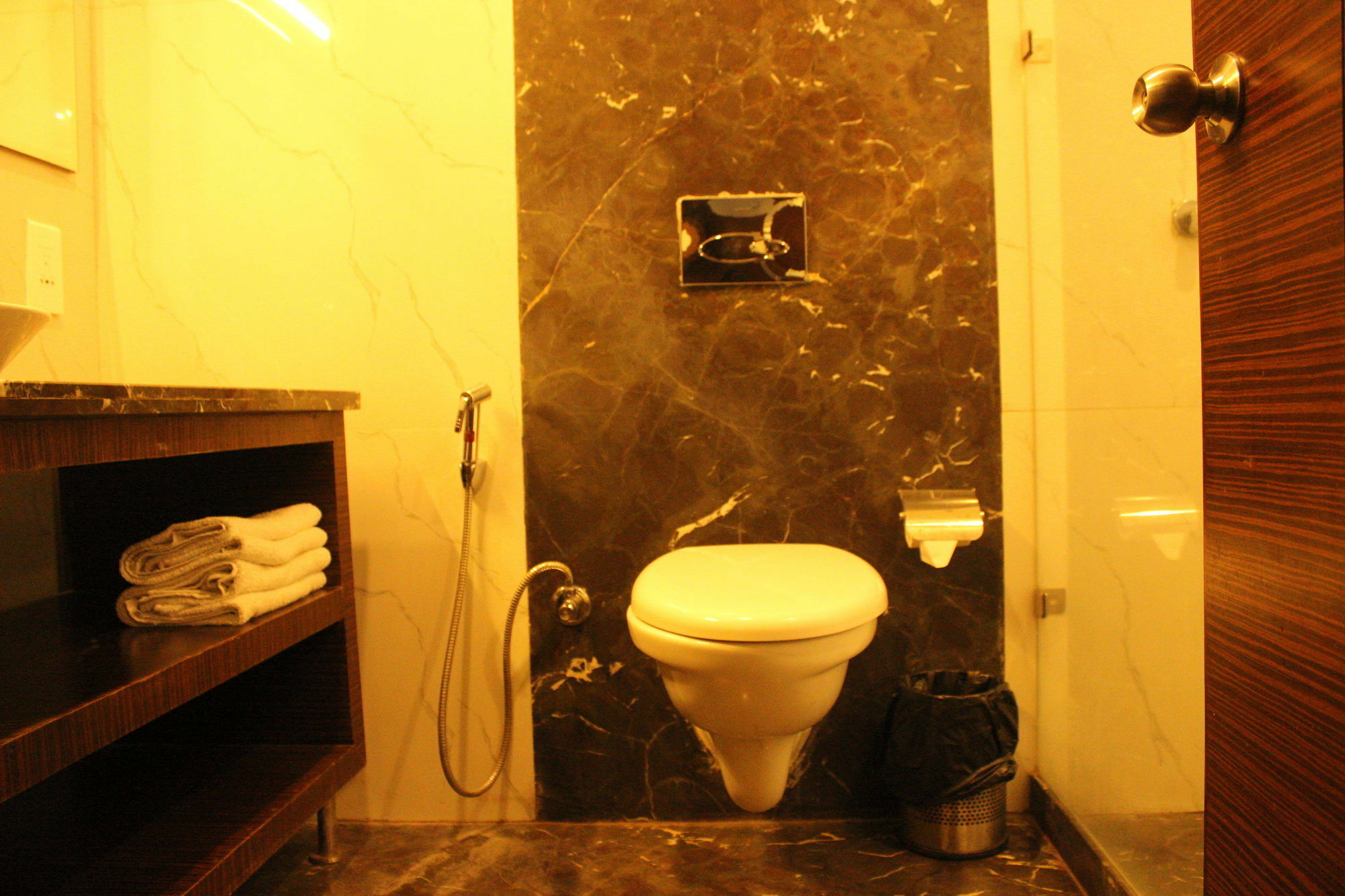 Fabhotel Prudent Amritsar Exterior foto