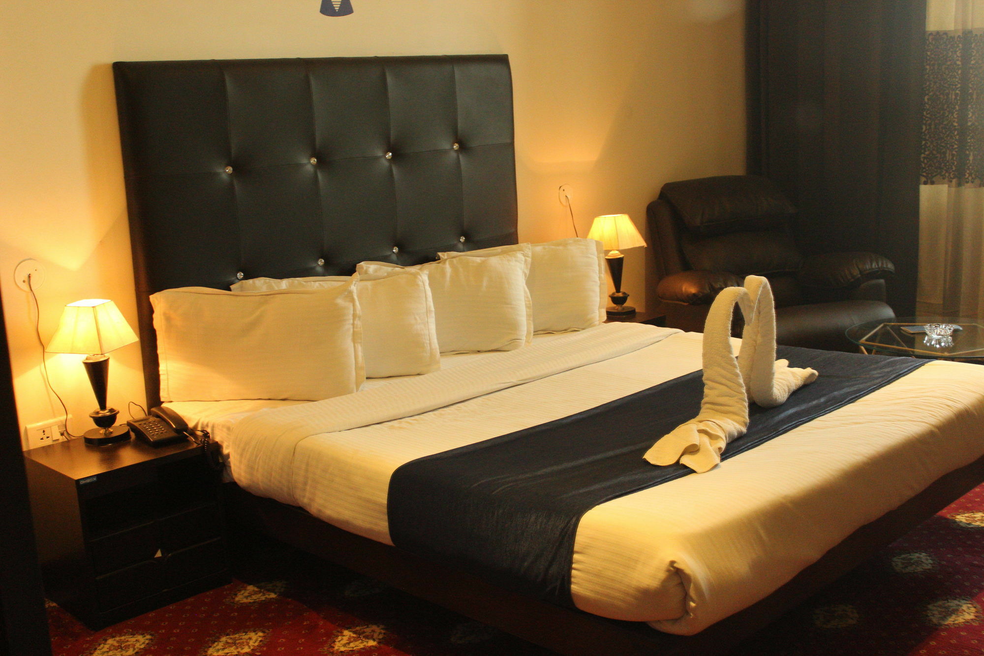 Fabhotel Prudent Amritsar Exterior foto